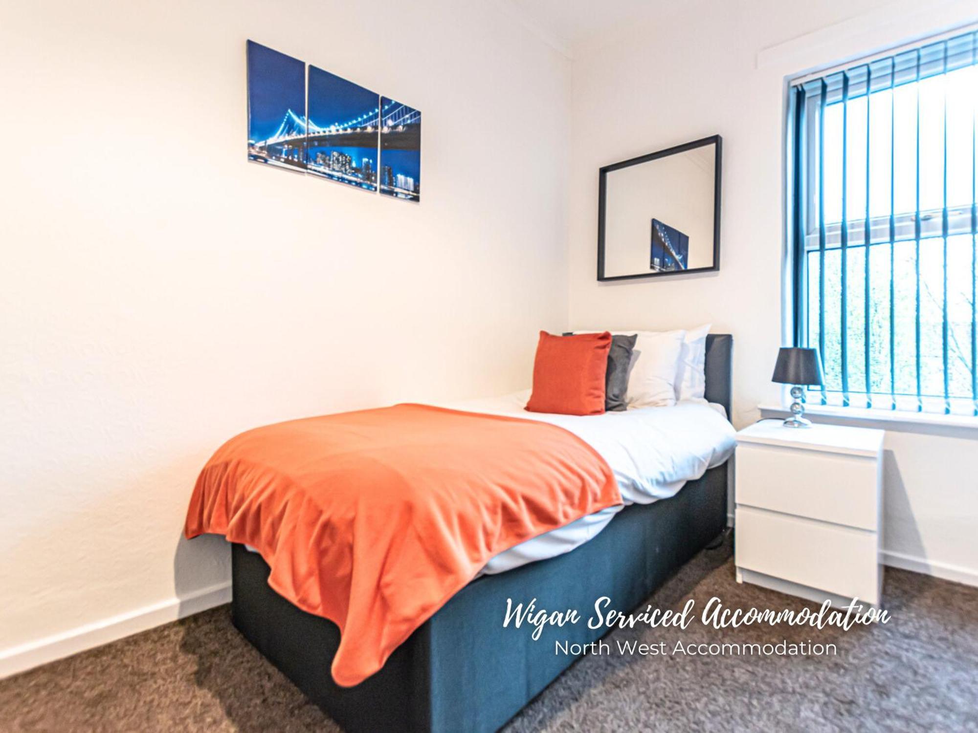 Wigan Serviced Accommodation Экстерьер фото