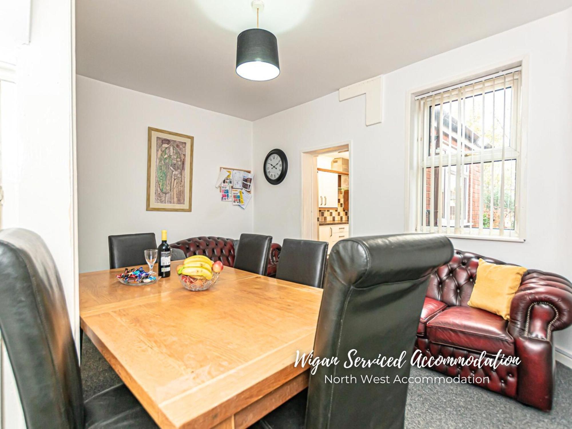 Wigan Serviced Accommodation Экстерьер фото